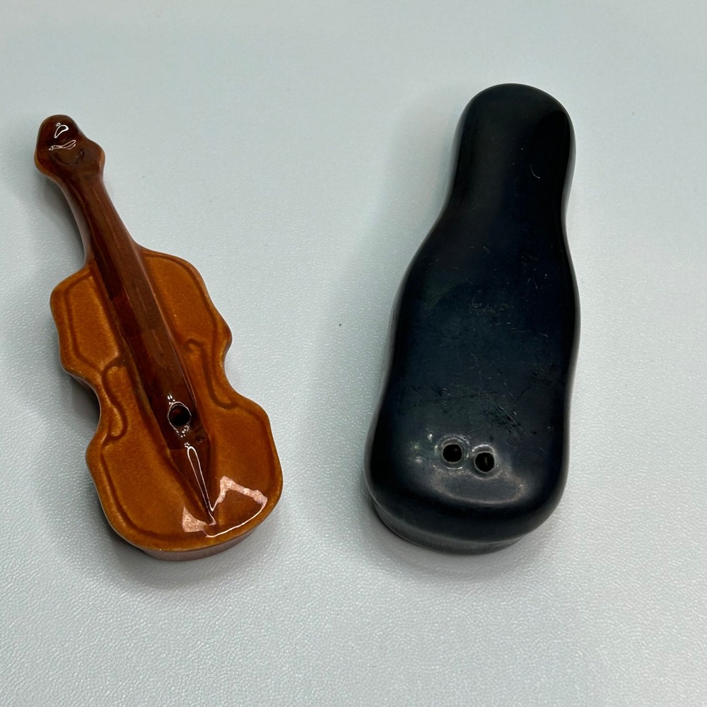 Vintage Violin and Case Ceramic Salt and‎ Pepper Shakers Set Brown Black Musical